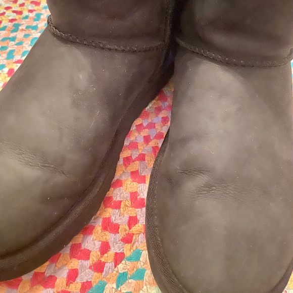 UGG Classic short wool lined leather boot*SOLD - Picture 2 of 8